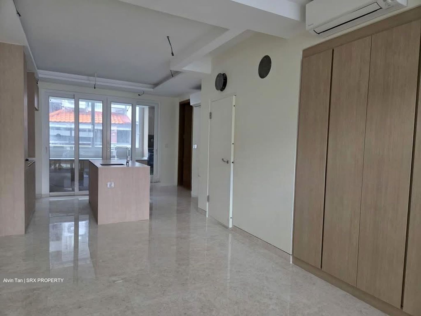 Opera Estate (D15), Terrace #599745481